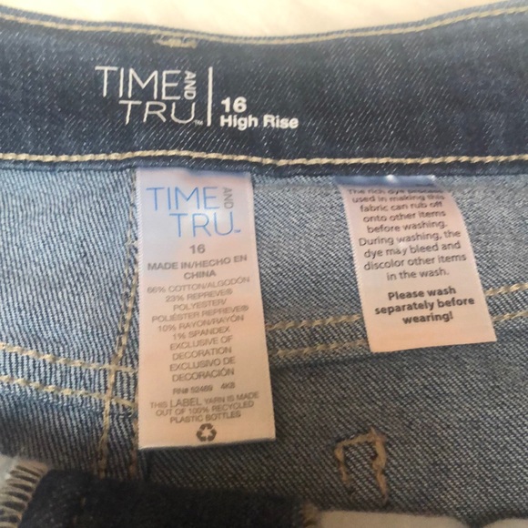 Time and Tru size 16 high rise short - Picture 3 of 3